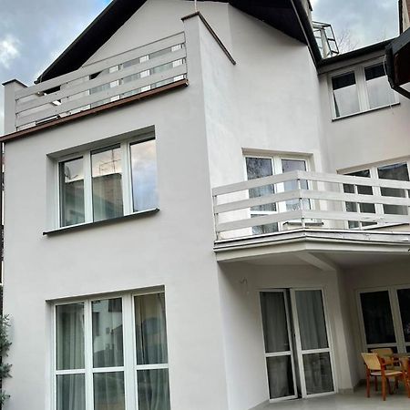 Willa Kaskada Lomianska 33 Warszawa Exterior foto
